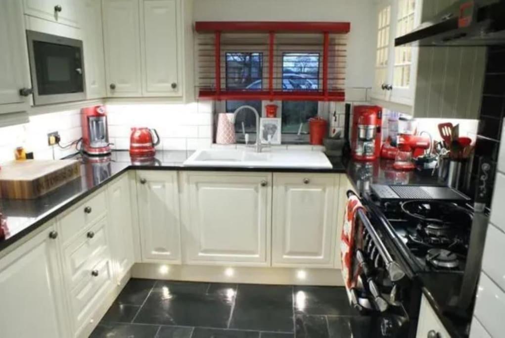 Well Presented 2 Bedroom House Village Holiday Let Strensall Экстерьер фото