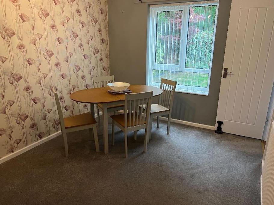 Well Presented 2 Bedroom House Village Holiday Let Strensall Экстерьер фото